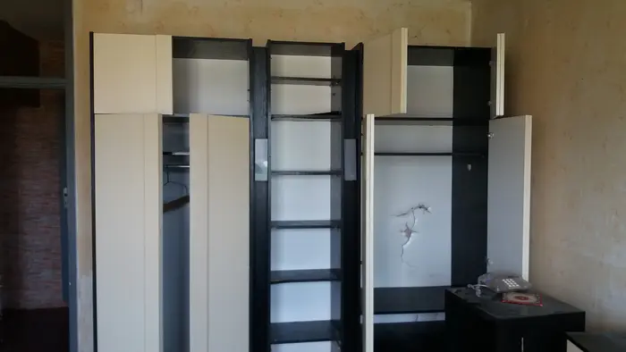 Премахване на петна и замърсявания от мебели